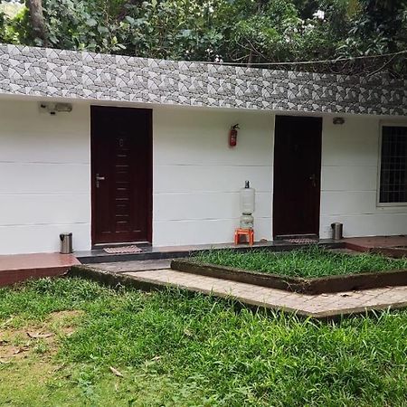 Sri Sai Farm House Puducherry Eksteriør billede