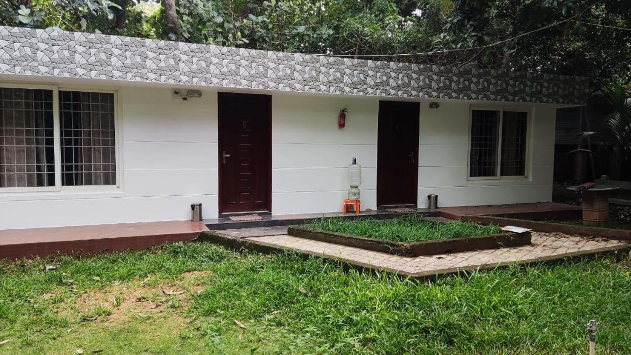 Sri Sai Farm House Puducherry Eksteriør billede